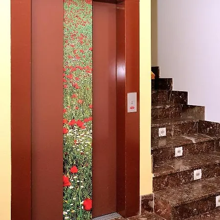 Puerta Pinares 3* Abejar