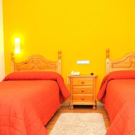 Hotel Puerta Pinares