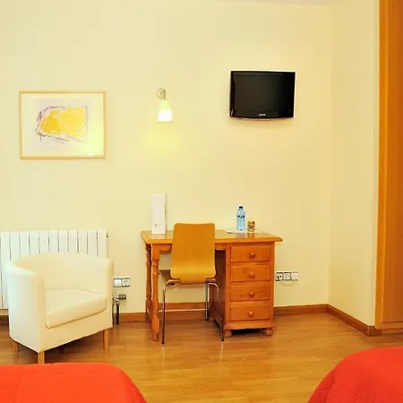 Hotel Puerta Pinares